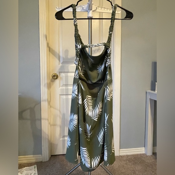 Green Palm Print Dress - Picture 4 of 4